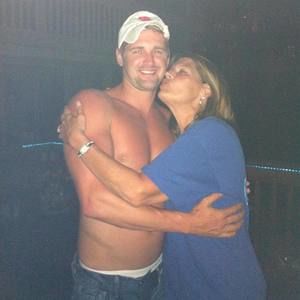 Meet your Posher, Bobby